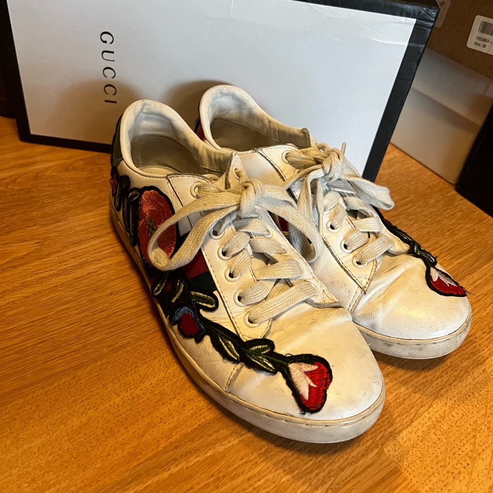 Calfskin  Floral Embroidered Womens Ace Sneakers 36 White